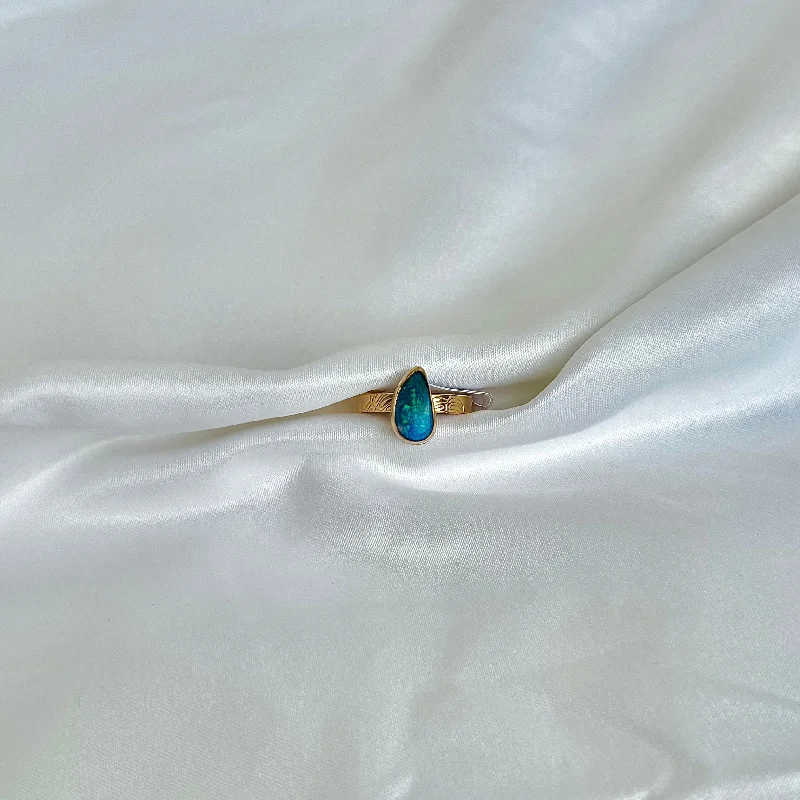 Shop Trending Jewelry With Exclusive Savings Australian Opal Doublet Ring 7 (Monstera)