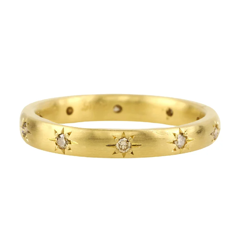 20K Gold Narrow Band Ring with Star-Set Champagne Diamonds