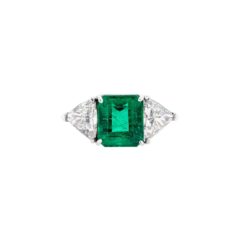 High-Quality Gemstone Jewelry For Special Occasions Emerald Trilogy Ring | 3.55GMS 4.55TCW High-Quality Gemstone Jewelry For Special Occasions Emerald Trilogy Ring | 3.55GMS 4.55TCW