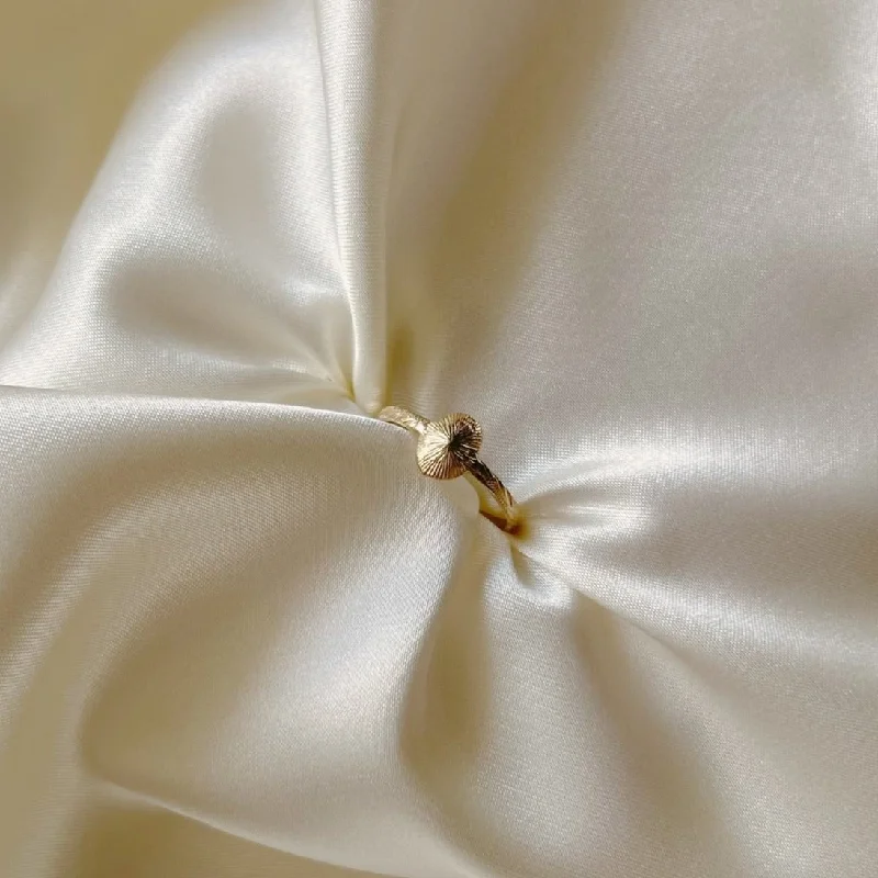 Luxury Jewelry Sale – Sparkle For Less Small Opihi Ring w/ heirloom band PREORDER (14k solid gold) Luxury Jewelry Sale – Sparkle For Less Small Opihi Ring w/ heirloom band PREORDER (14k solid gold)