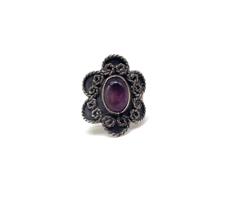 Limited-Time Offer On Elegant Jewelry Pieces Oxidized Roped Floral Amethyst Ring