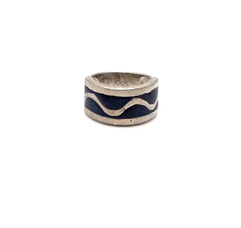 Jewelry Clearance Event – Stock Up Before It's Over Enameled Swirl Band Ring