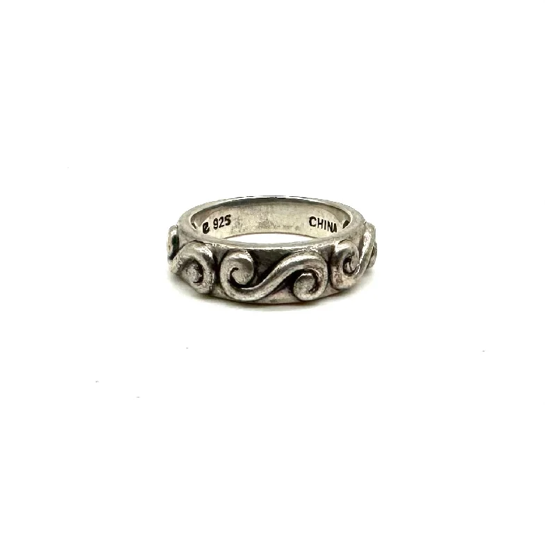 Timeless Elegance At Unbelievable Discounts Stackable Scroll Band Ring