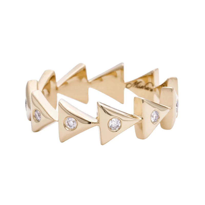 Make Your Outfit Shine With Discounted Jewelry Unity Eternity