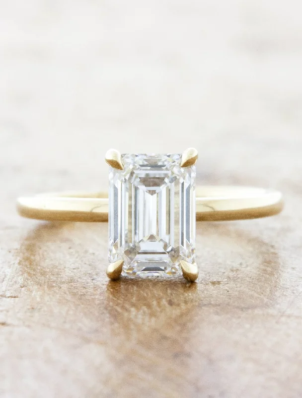 Dainty Floral Jewelry For Feminine Elegance Florina - 1.78ct Emerald Cut Lab Grown Diamond