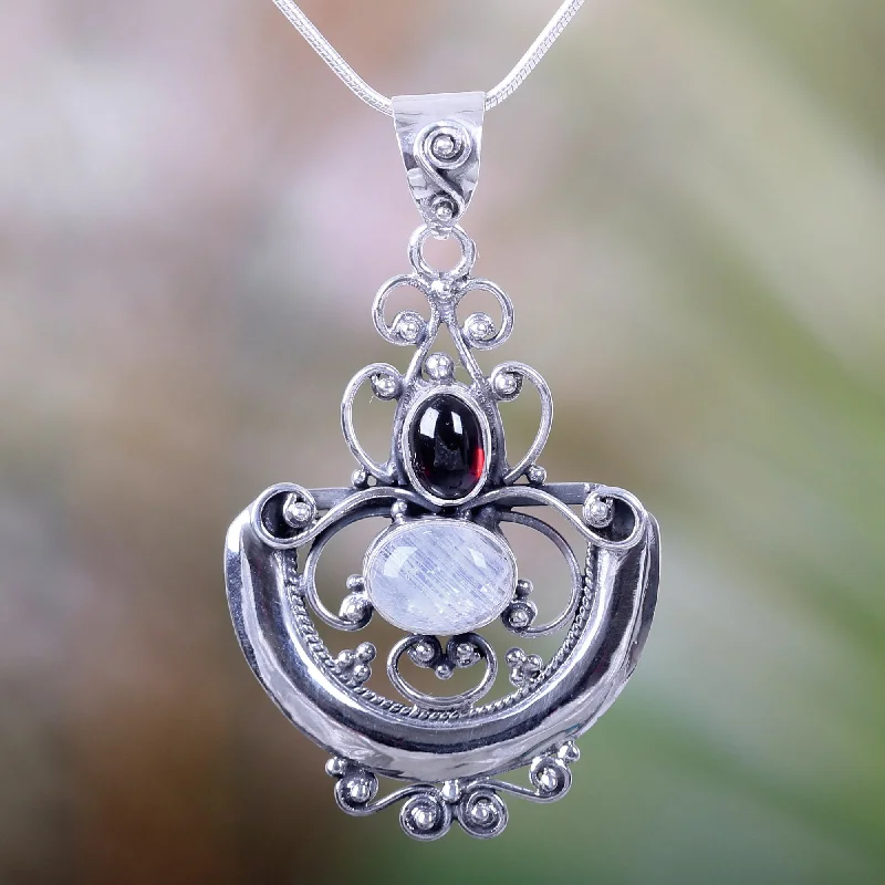 Shop High-Quality Jewelry At Jaw-Dropping Discounts Arabesque Rainbow Moonstone Necklace Shop High-Quality Jewelry At Jaw-Dropping Discounts Arabesque Rainbow Moonstone Necklace