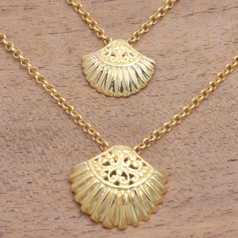 Upgrade Your Jewelry Collection For Less Seashells Gold Plated Sterling Silver Clam Shell Pendant Necklace Upgrade Your Jewelry Collection For Less Seashells Gold Plated Sterling Silver Clam Shell Pendant Necklace
