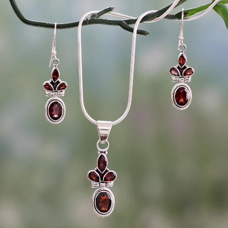 Bohemian-Inspired Jewelry For Free-Spirited Fashion Sterling Silver & Garnet Jewelry Set Bohemian-Inspired Jewelry For Free-Spirited Fashion Sterling Silver & Garnet Jewelry Set