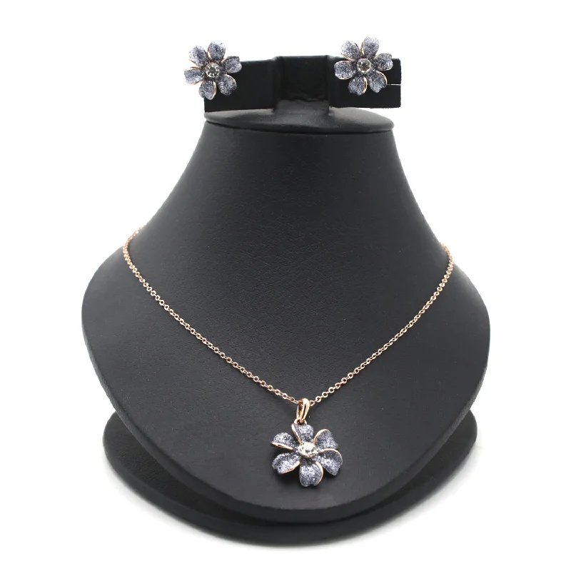Final Call For Exquisite Jewelry At Reduced Rates Women's Locket Set - Grey