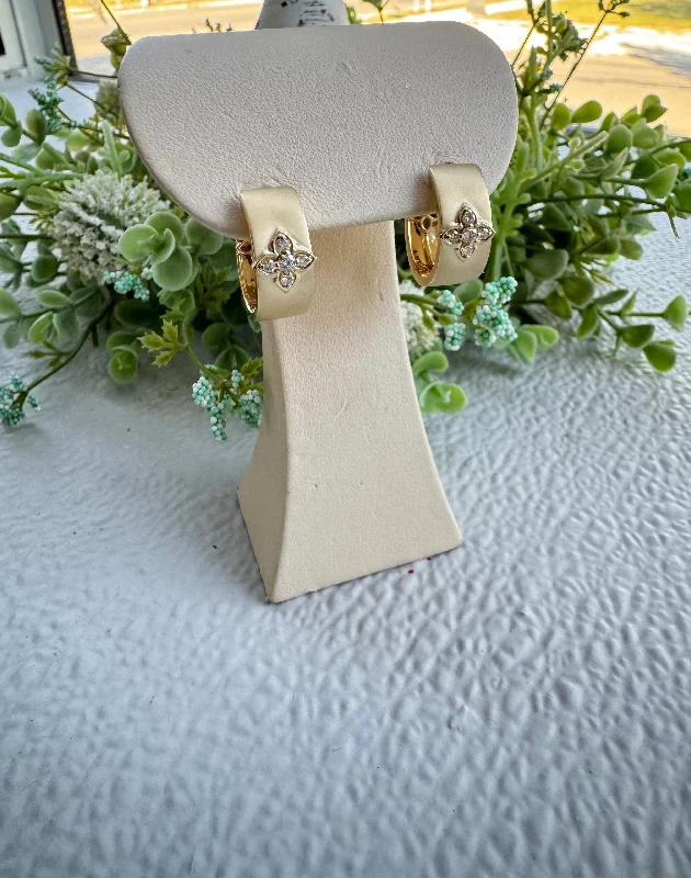 Flash Jewelry Sale – Get Stunning Pieces At Low Prices Satin Finish Hoop Earrings With Diamond Detailing