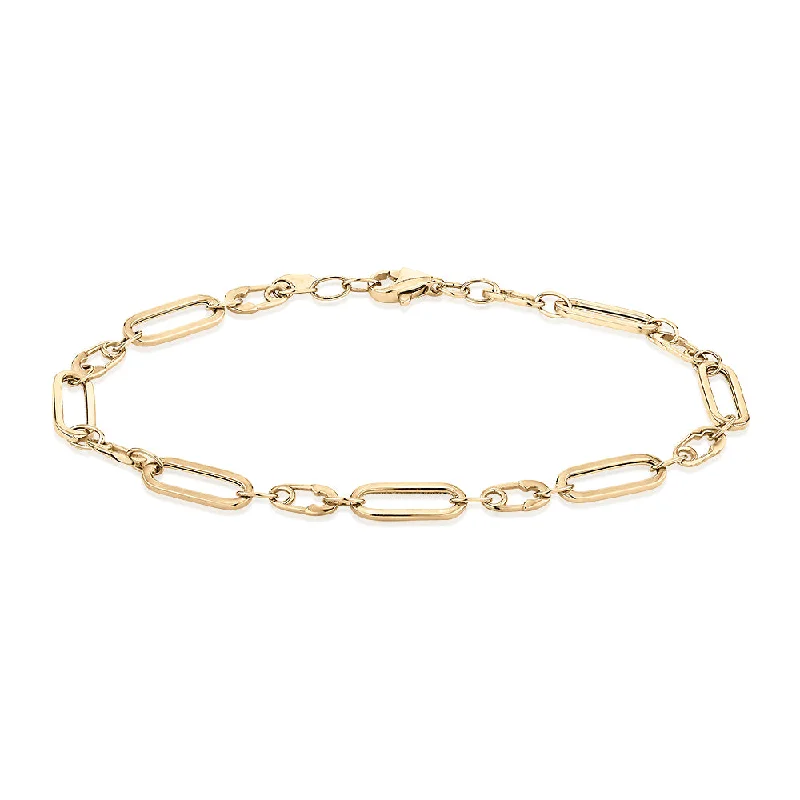 Luxury Meets Affordability – Jewelry Sale Now Live Bracelet with diamond simulant in 10 carat yellow gold Luxury Meets Affordability – Jewelry Sale Now Live Bracelet with diamond simulant in 10 carat yellow gold