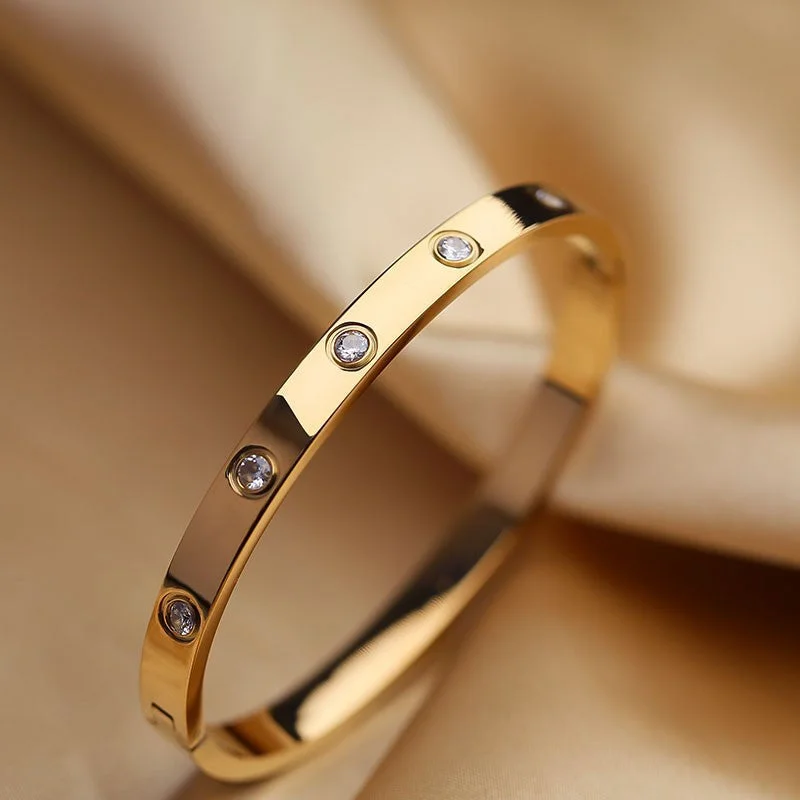 High-End Jewelry, Now More Affordable Than Ever Just Lil Things Artificial Rose Gold Bracelet jltb0279