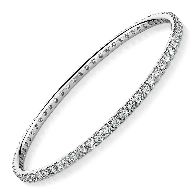 Luxury Jewelry Sale – Elegant Styles At Unbeatable Prices Premium Laboratory Created Diamond, 6 carat TW round brilliant bangle in 18 carat white gold Luxury Jewelry Sale – Elegant Styles At Unbeatable Prices Premium Laboratory Created Diamond, 6 carat TW round brilliant bangle in 18 carat white gold