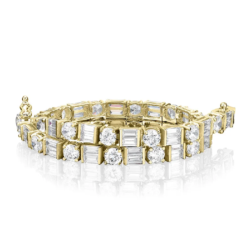 Flash Sale On Stunning Jewelry – Don't Miss Out Round Brilliant and Baguette tennis bracelet with 10.07 carats* of diamond simulants in 10 carat yellow gold Flash Sale On Stunning Jewelry – Don't Miss Out Round Brilliant and Baguette tennis bracelet with 10.07 carats* of diamond simulants in 10 carat yellow gold