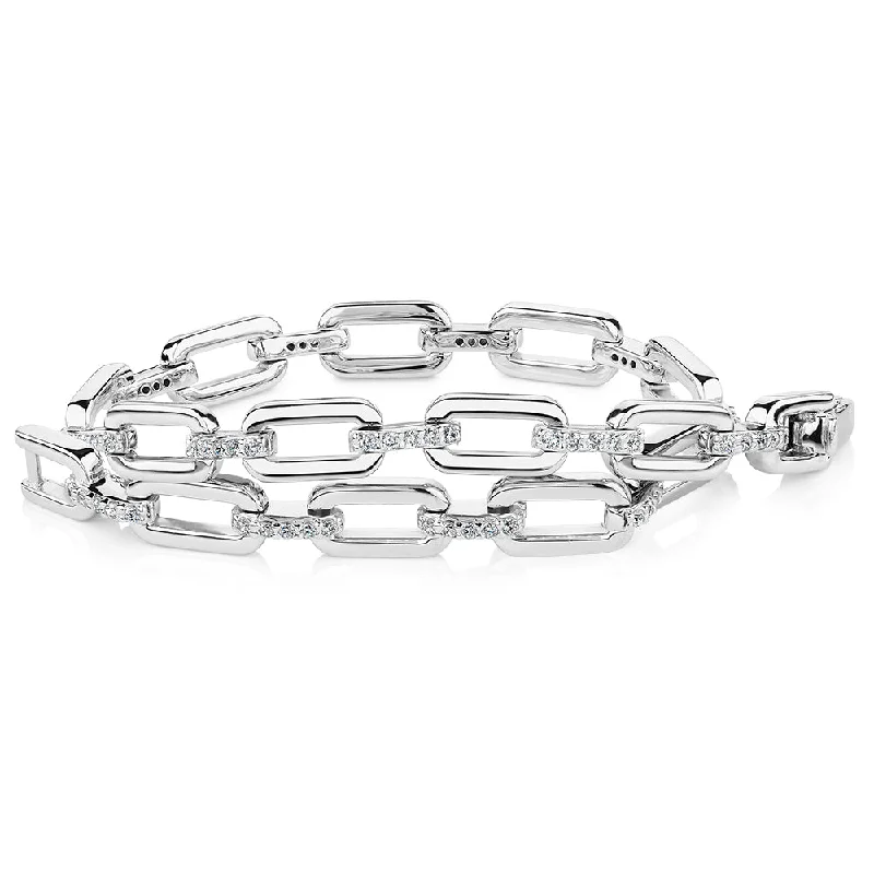 Exclusive Jewelry Bundles At Discounted Rates Round Brilliant bracelet with 0.70 carats* of diamond simulants in sterling silver Exclusive Jewelry Bundles At Discounted Rates Round Brilliant bracelet with 0.70 carats* of diamond simulants in sterling silver