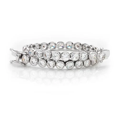 Unmissable Jewelry Sale – Shop Before It's Too Late Round Brilliant tennis bracelet with 10.25 carats* of diamond simulants in 10 carat white gold Unmissable Jewelry Sale – Shop Before It's Too Late Round Brilliant tennis bracelet with 10.25 carats* of diamond simulants in 10 carat white gold