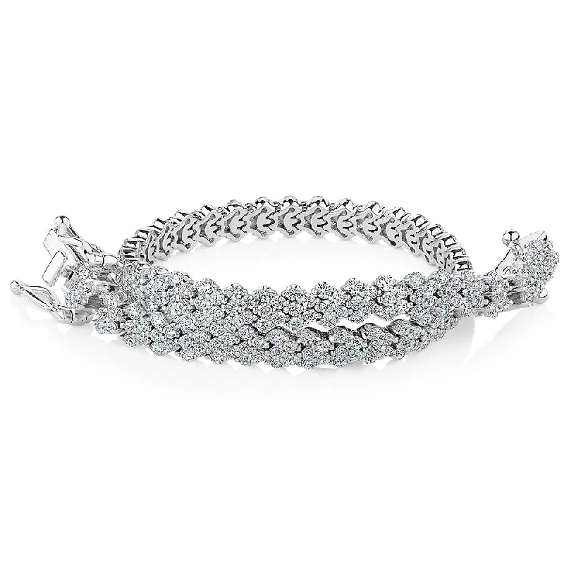 The Ultimate Jewelry Sale – Shop Premium Styles Statement bracelet with 4.50 carats* of diamond simulants in sterling silver The Ultimate Jewelry Sale – Shop Premium Styles Statement bracelet with 4.50 carats* of diamond simulants in sterling silver