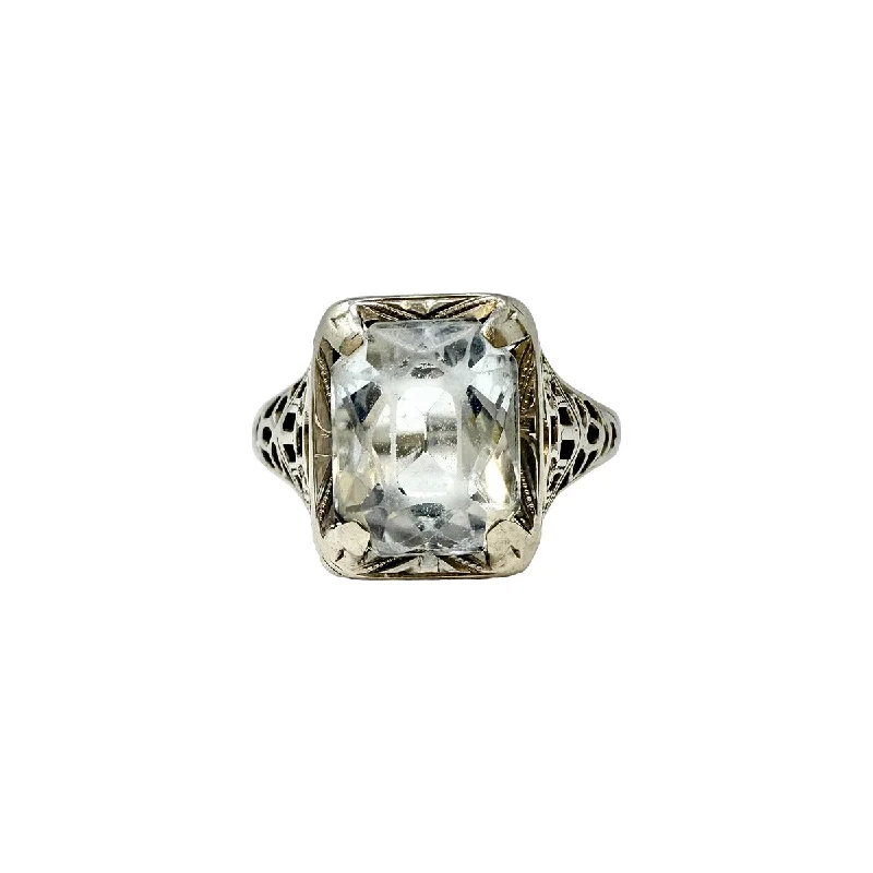 Seasonal Jewelry Deals – Elevate Your Style 10K White Gold Vintage Ring with Aquamarine Seasonal Jewelry Deals – Elevate Your Style 10K White Gold Vintage Ring with Aquamarine