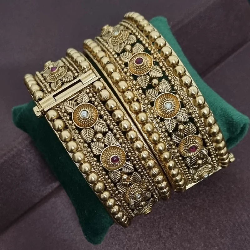 Luxury Jewelry At Unbeatable Discounts Lucentarts Jewellery Gold Plated Pota Stone Openable Bangles Set