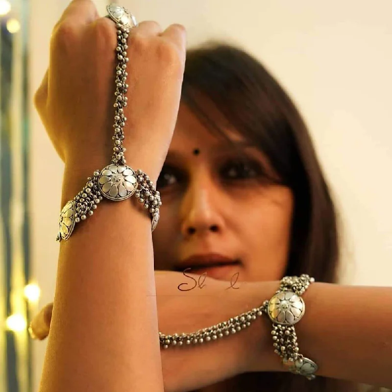 Exclusive Gemstone Jewelry At Special Prices Manisha Jewellery Silver Plated Hand Harness