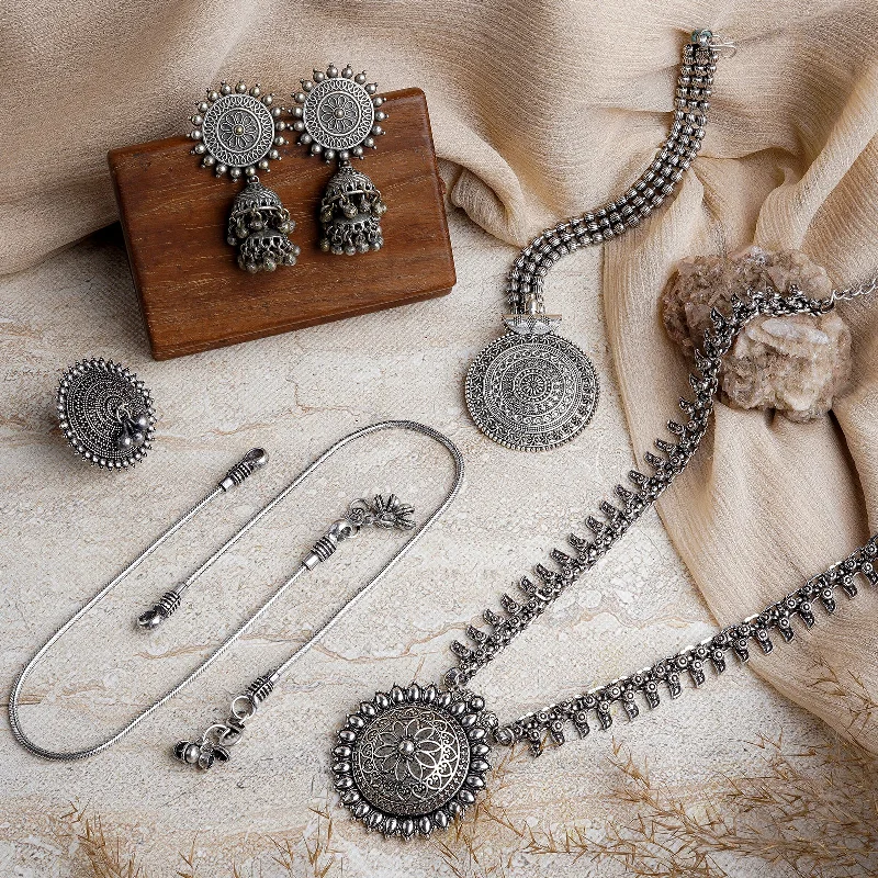 Shop Elegant Jewelry At Unbeatable Prices Teejh Stuti Silver Oxidised Jewelry Gift Set