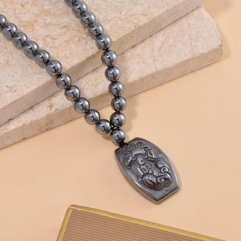 Special Jewelry Deals – Upgrade Your Collection Rhodium Carved Pendant