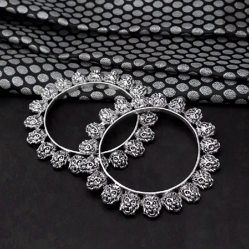 Must-Have Jewelry At Unbelievable Discounts Urthn Oxidised Plated Lion Bangles Set