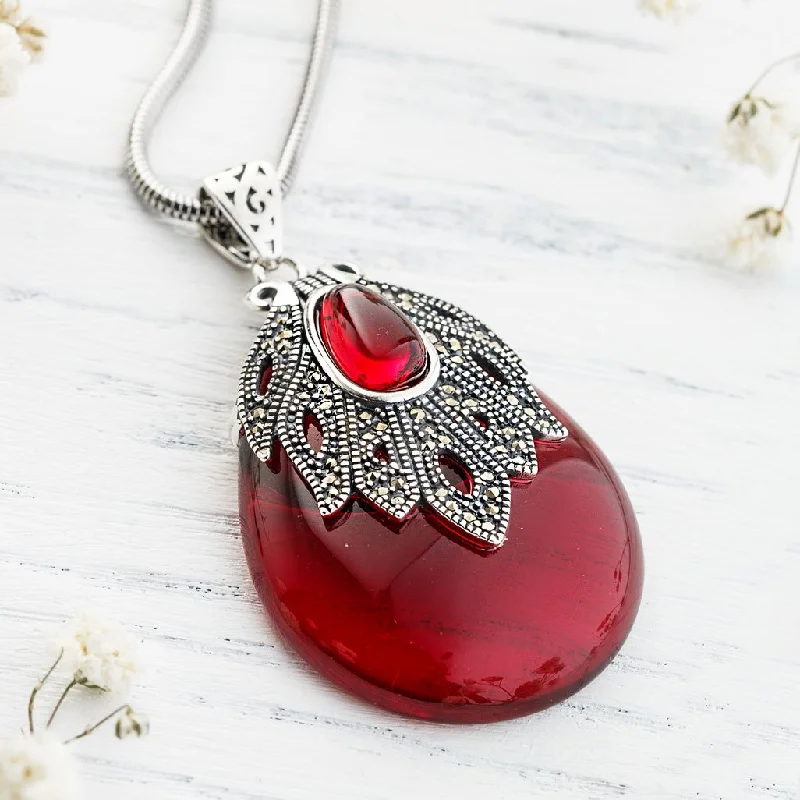 Stunning Jewelry At Even More Stunning Prices Bridging Natural Garnet Necklace